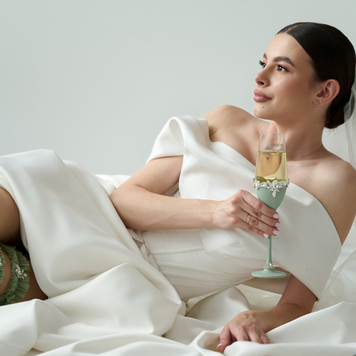 Salbeigrünes Forever Hochzeitsset, 17-teilig, personalisiert