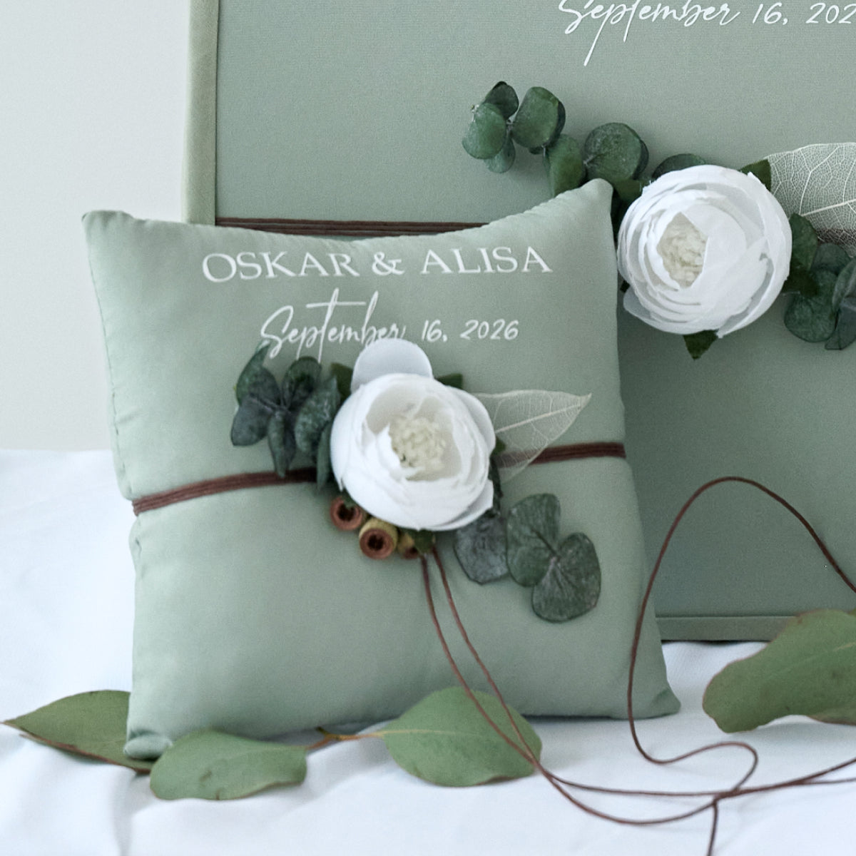 Ringkissen Wald Salbeigrün Hochzeit, Personalisiert