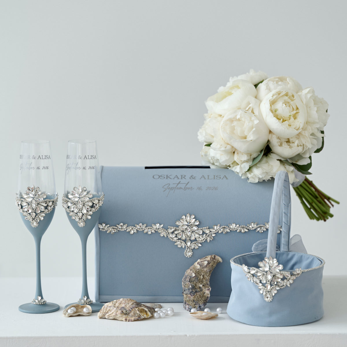 Blumenmädchenkorb Dusty Blue Infinity Hochzeit