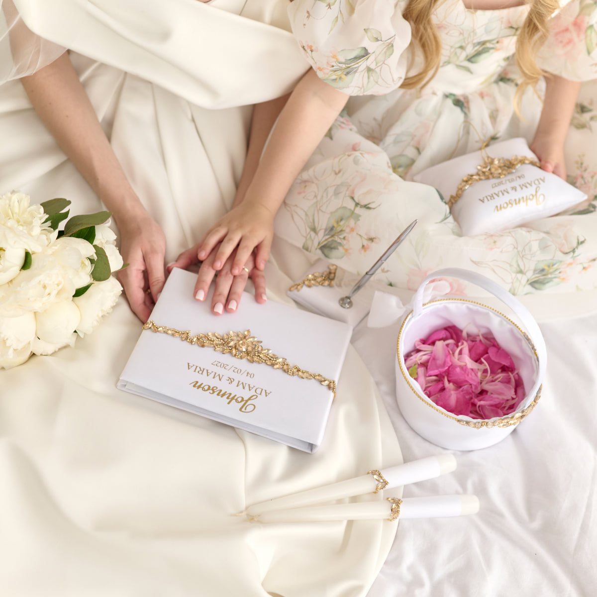 Blumenkorb Weiß und Gold Paradieshochzeit