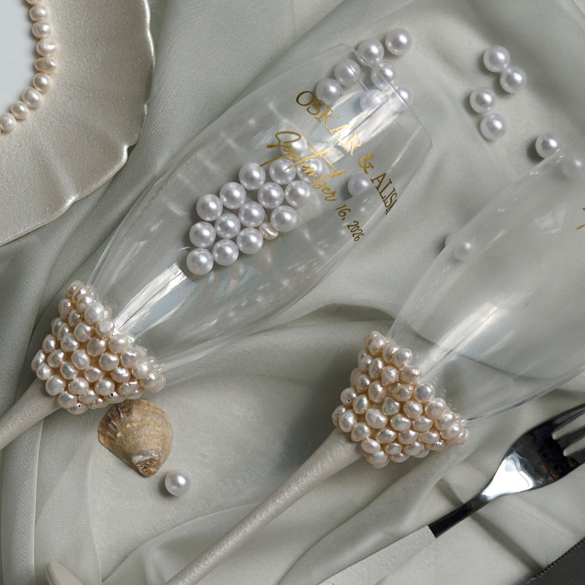 Wedding glasses Set of 2 White Pearl wedding