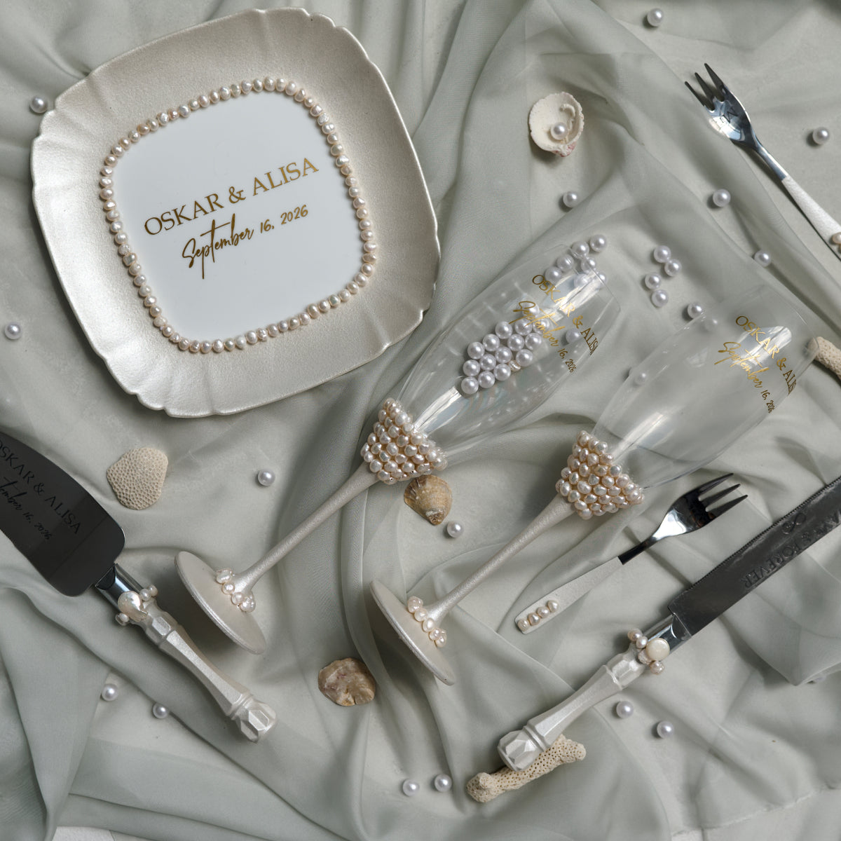 Wedding glasses Set of 2 White Pearl wedding