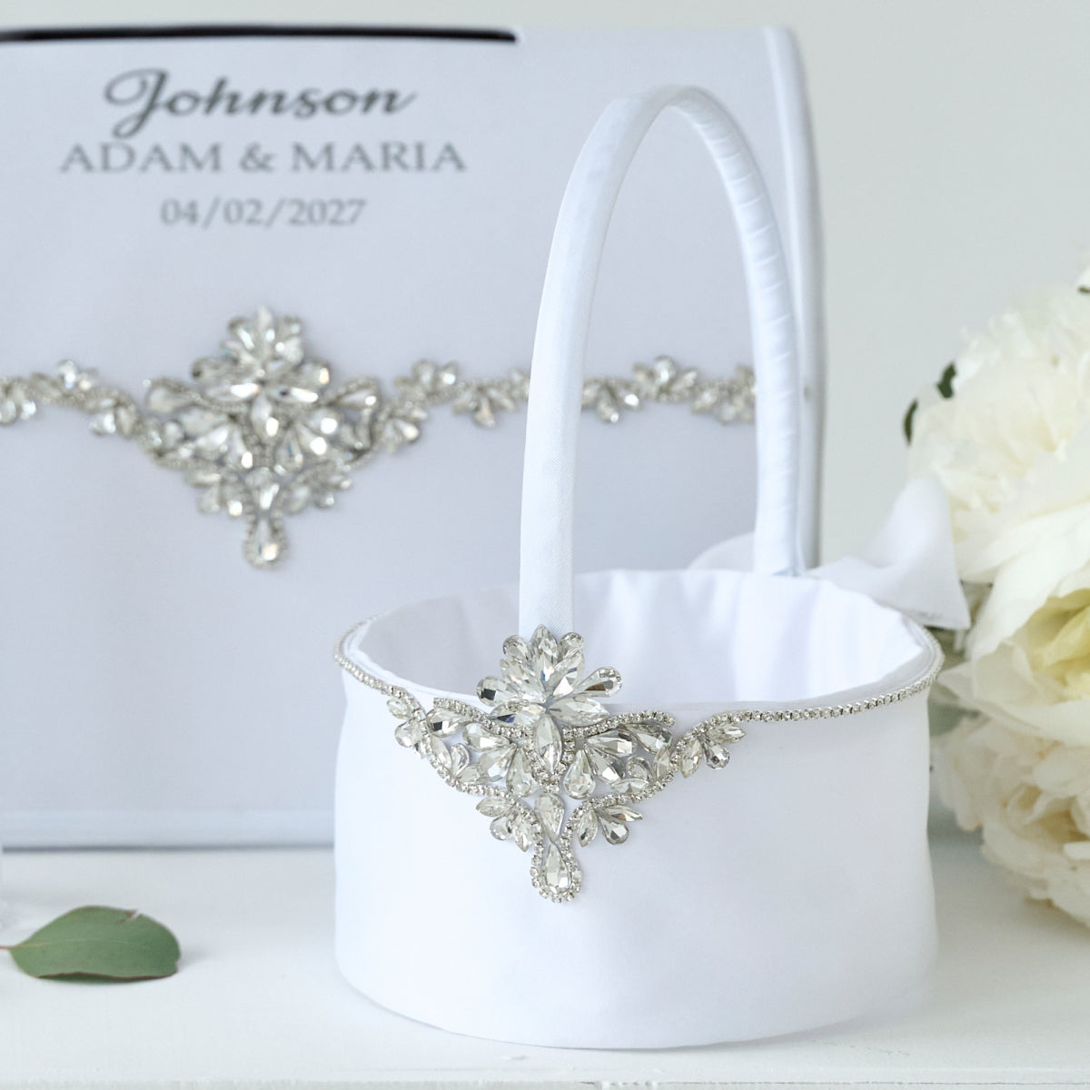 Flower basket Ideal White wedding