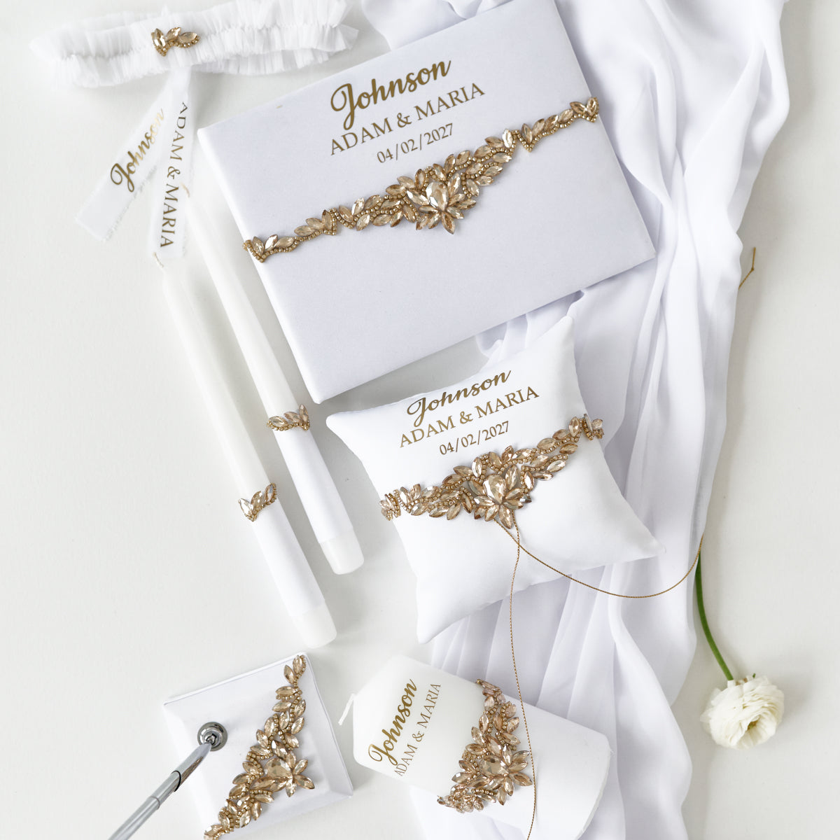 Ring pillow Whie and gold Paradise wedding